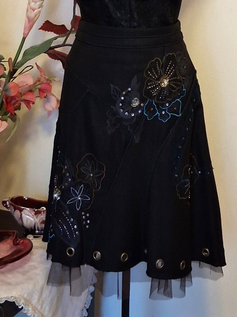 Simon Chang Quiet Luxury Embroidered Patchwork Statement Piece Skirts 12 - Picture 2 of 14